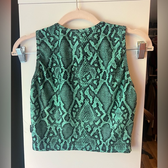 Lici Fit Workout Top - Picture 3 of 4